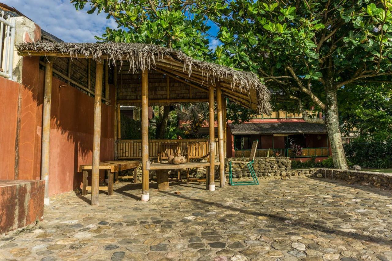 Hangout Beach Resort Caticlan Extérieur photo
