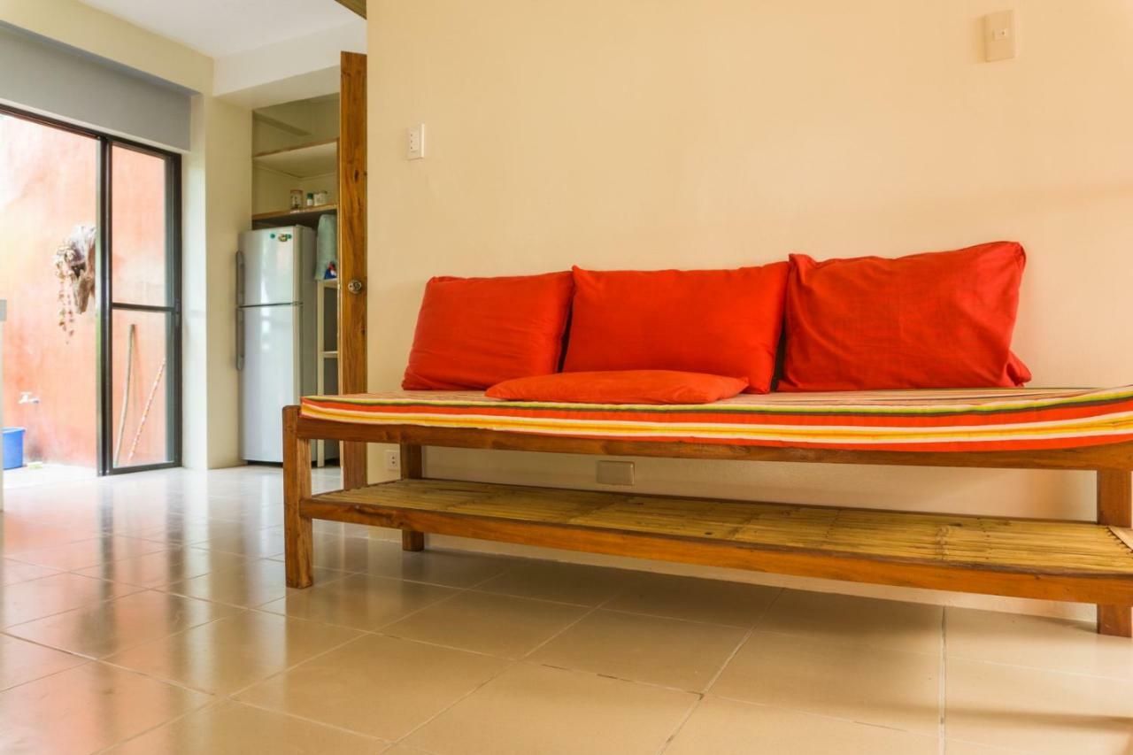 Hangout Beach Resort Caticlan Extérieur photo