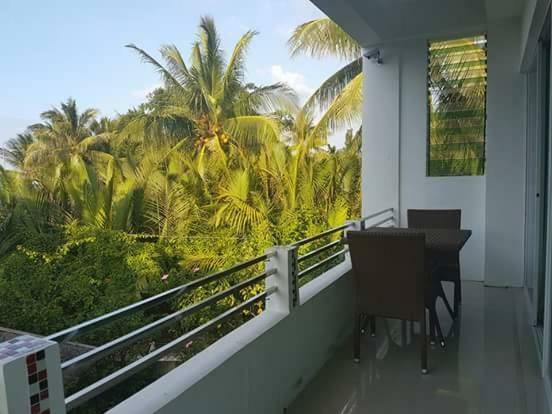 Hangout Beach Resort Caticlan Extérieur photo